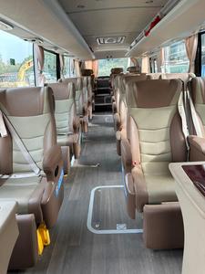 18座豪华大商务车