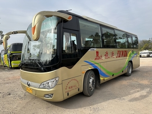 18座豪华大商务车