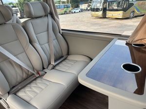 14-18座豪华中巴